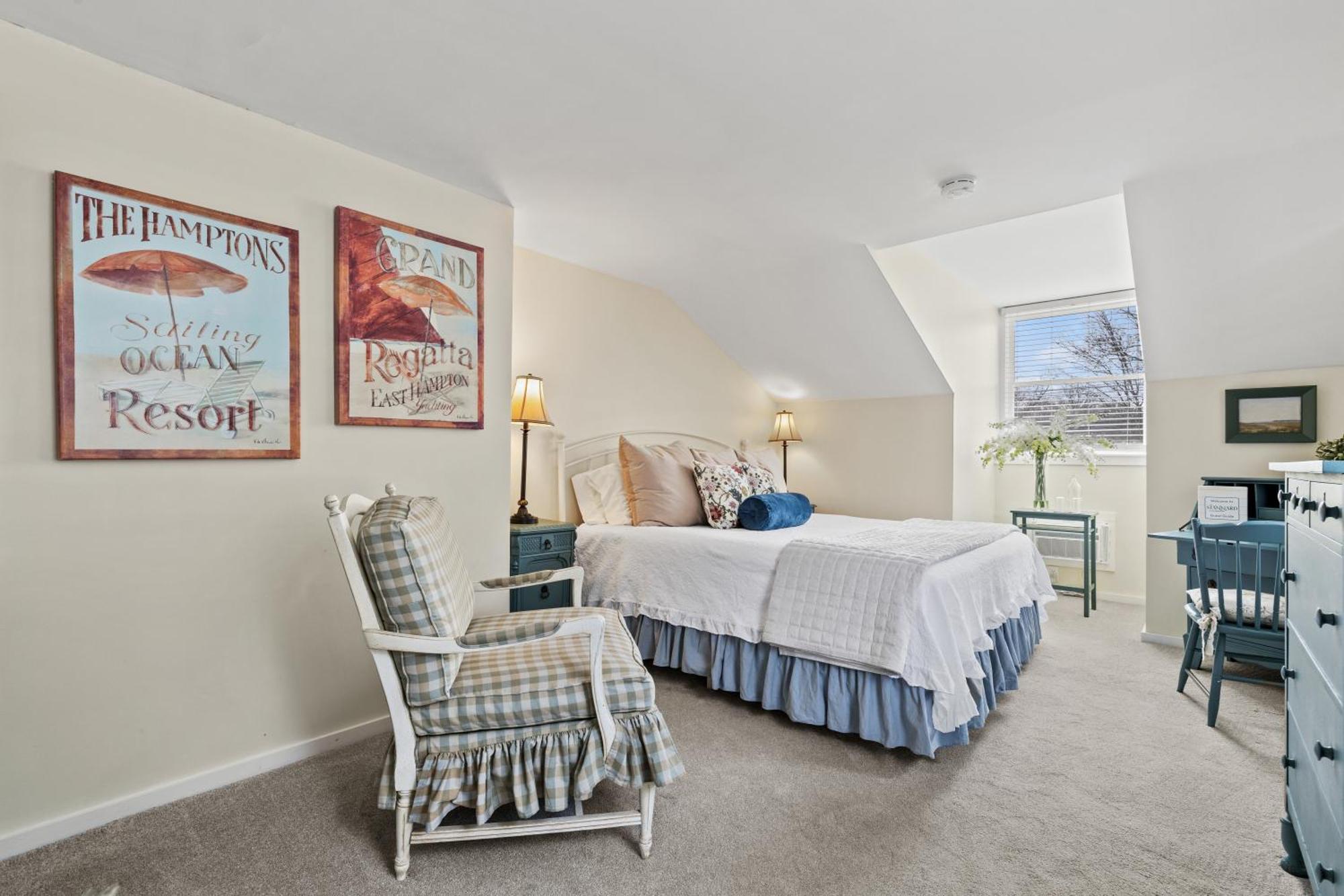 The Captain Stannard Westbrook Room photo